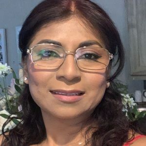 Meet your Posher, Isabel